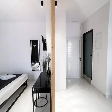 El Central Studio *