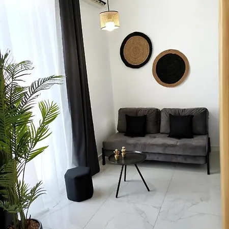 Апартаменты El Central Studio *